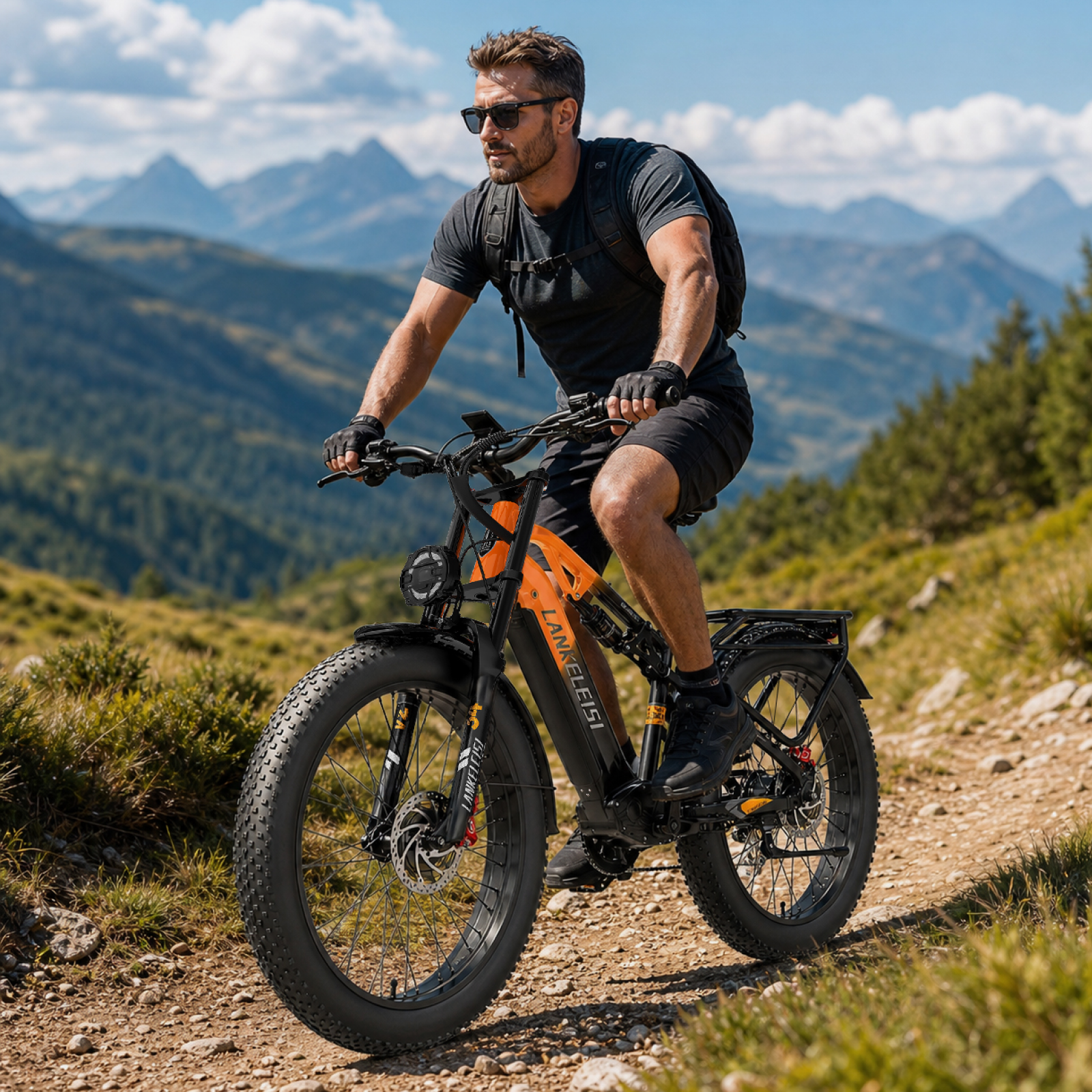 Lankeleisi MG800MAX E-Bike mit robustem Rahmen, schwarzem Display und breiten Reifen, bereit für urbane und Off-Road-Fahrten