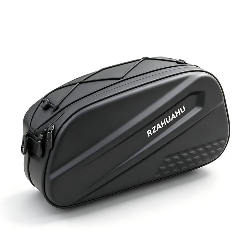 Regenfeste Fahrrad-Gepäcktasche von LANKELEISI-DE, wasserdicht für den Gepäckträger, mit reflektierenden Elementen.